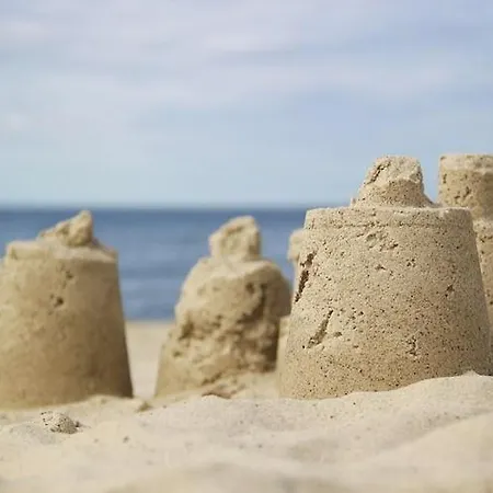 Homes Near The Beach, 2 Bedrooms *