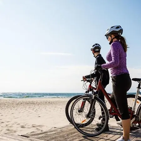 Homes Near The Beach, 2 Bedrooms Casa vacanze