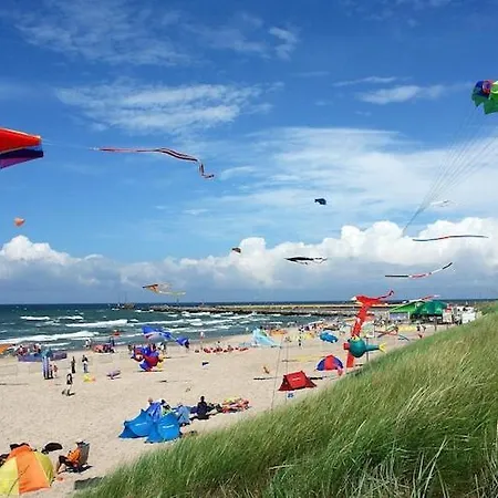 Homes Near The Beach, 2 Bedrooms Дом отдыха *
