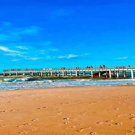 Homes Near The Beach, 2 Bedrooms Дом отдыха *
