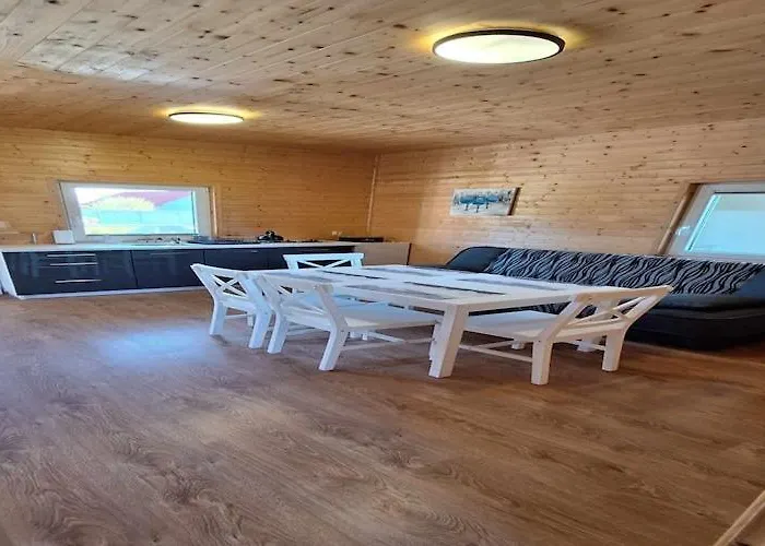 Homes Near The Beach, 2 Bedrooms Σπίτι διακοπών Chłopy