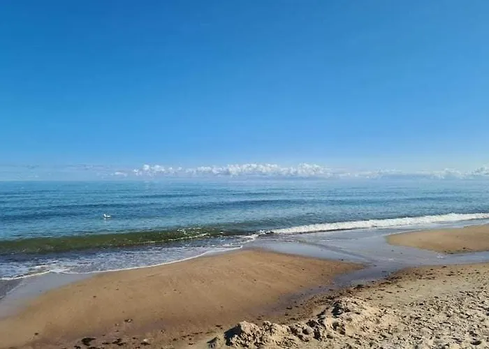 Homes Near The Beach, 2 Bedrooms